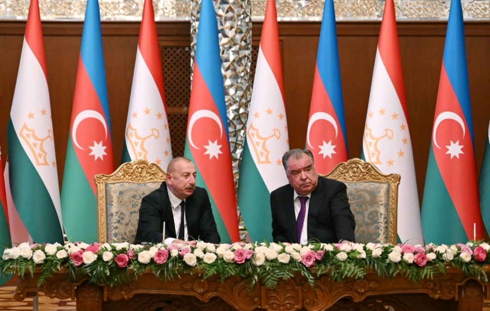 L’Azerbaïdjan et le Tadjikistan signent un certain nombre de documents