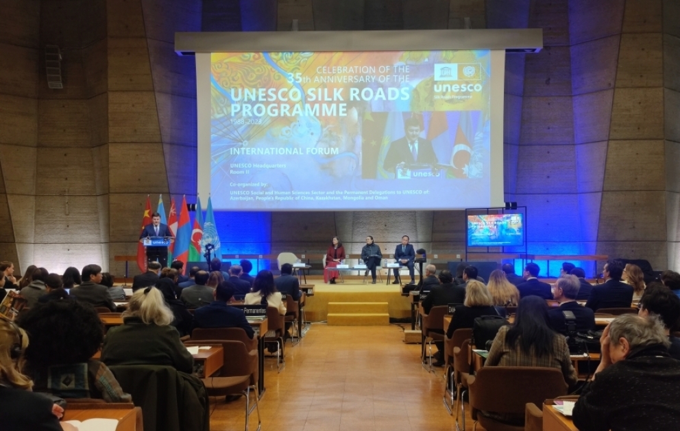 Parisdə UNESCO-nun “İpək yolu” proqramının 35 illiyi qeyd olunur