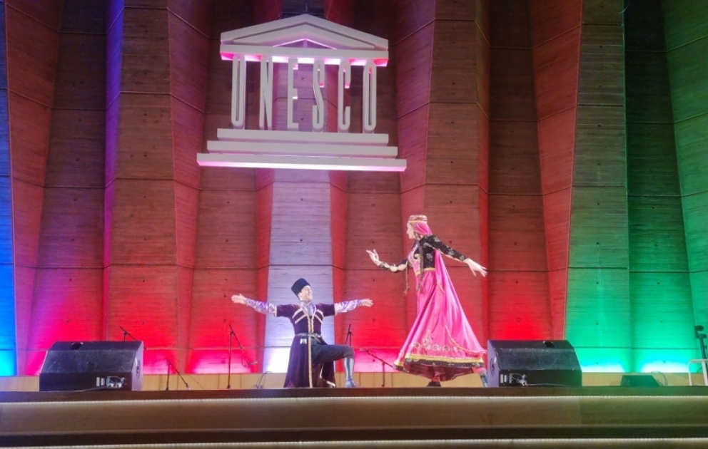UNESCO-da “İpək Yolu” ölkələrinin konsert proqramı təqdim olunub