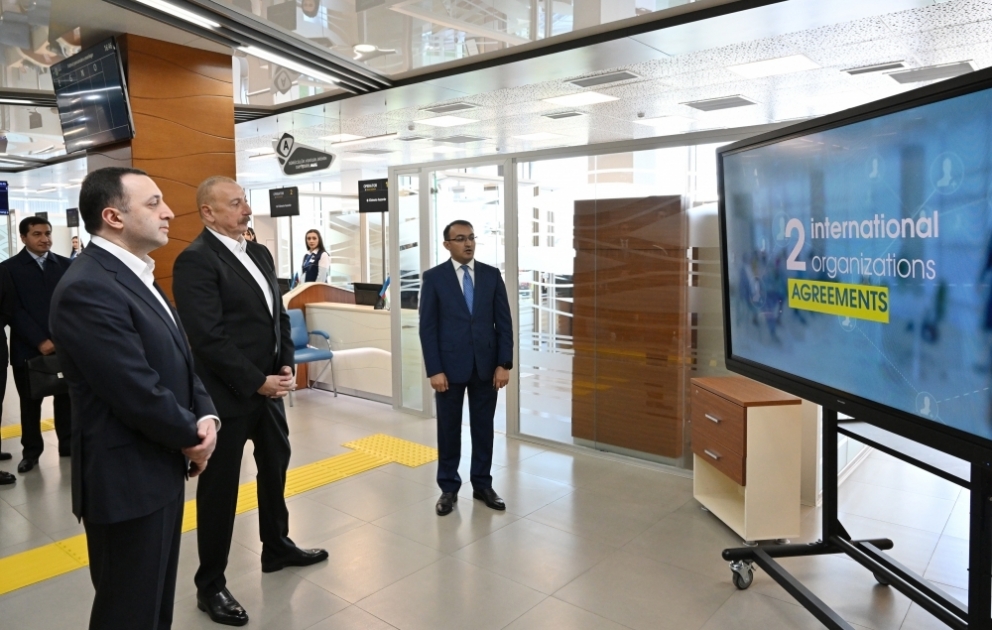 Präsident Ilham Aliyev und Georgiens Premierminister Irakli Garibashvili besuchen Bürgerservice “ASAN xidmet” in Gabala