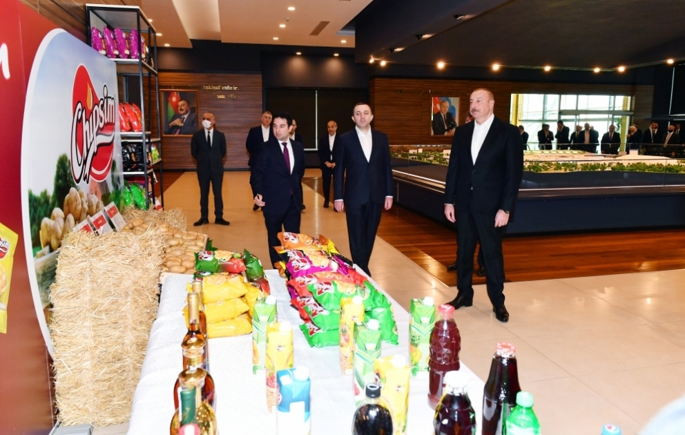Präsident Ilham Aliyev und Premierminister Irakli Garibashvili besuchen Food City Gabala