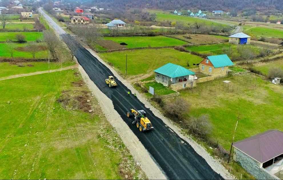 Qax rayonu Aşağı Malax-Qaşqaçay-Armudlu yolu yenidən qurulur