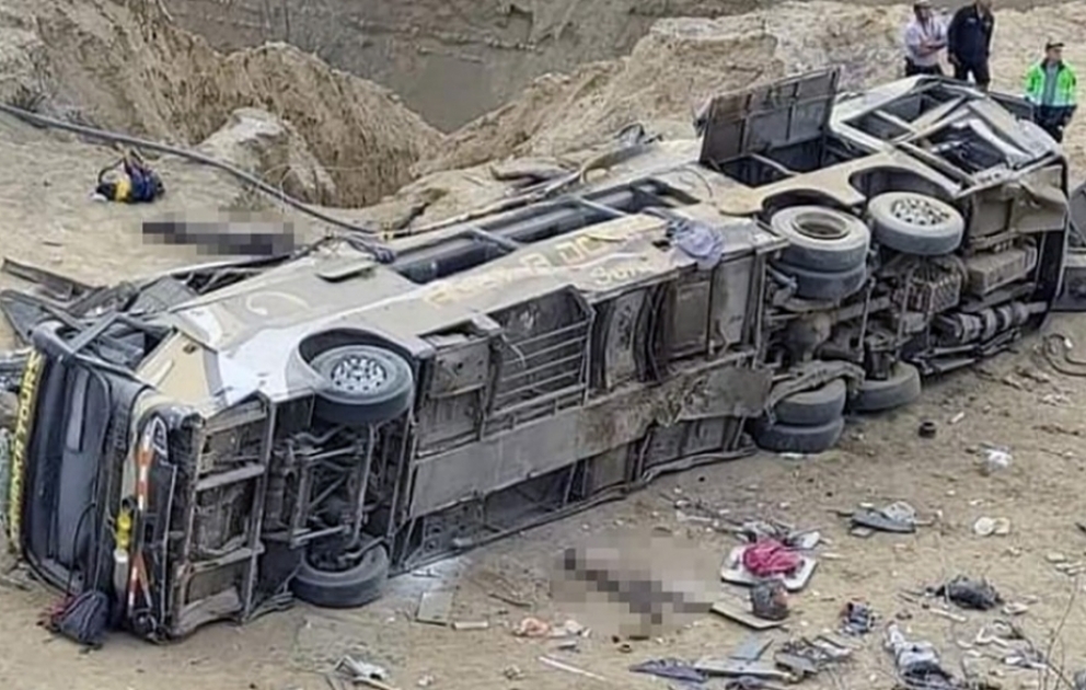 Peruda avtobus uçurumdan aşıb, 10 nəfər ölüb