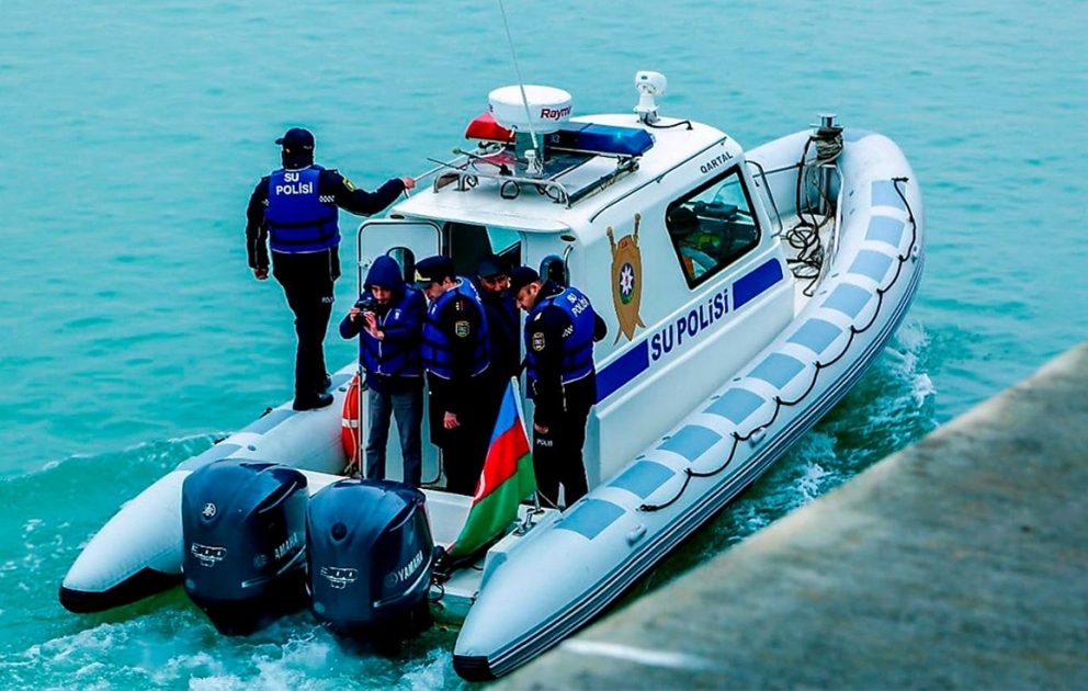 Su polisləri İrandan "Kalaşnikov" gətirən şəxsi tutdu