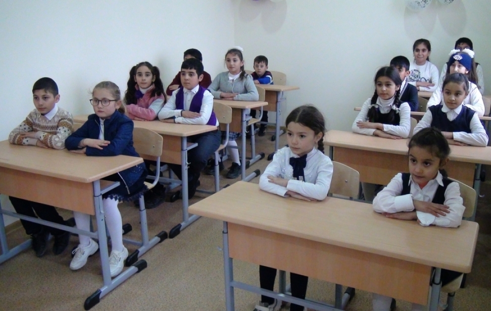 Paytaxtda bəzi məktəblər distant təhsilə keçir