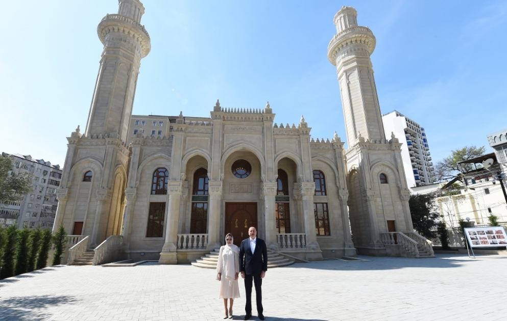 Prezident İlham Əliyev və birinci xanım Mehriban Əliyeva Nərimanov rayonunda “Cümə” məscidinin açılışında YENİLƏNİB