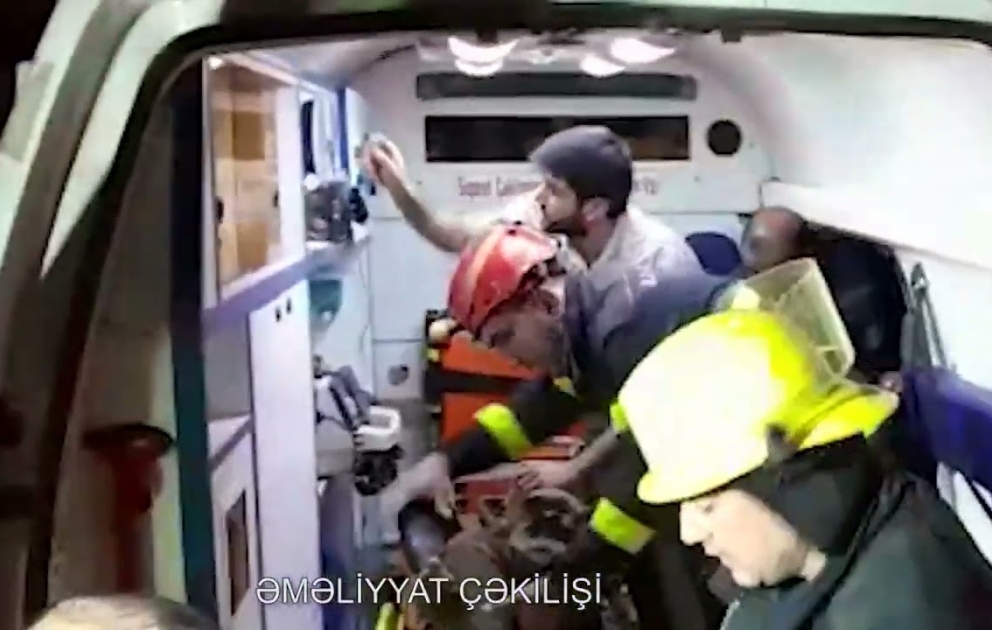 Biləsuvarda dağıntılar altından daha bir nəfər çıxarılıb
