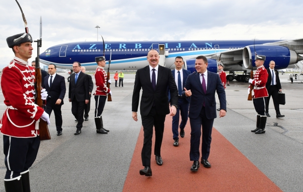 Präsident Ilham Aliyev zu Arbeitsbesuch in Bulgarien
