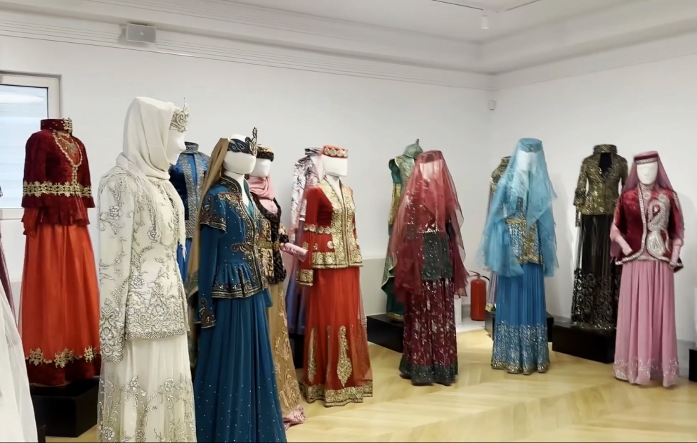 National clothing collection "Karabakh" by Gulnara Khalilova presented in Belgrade