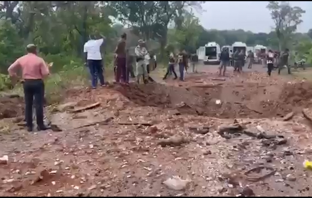 Hindistanda partlayış nəticəsində 11 polis ölüb