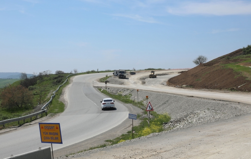 Muğannı-İsmayıllı-Qəbələ yolu genişləndirilir