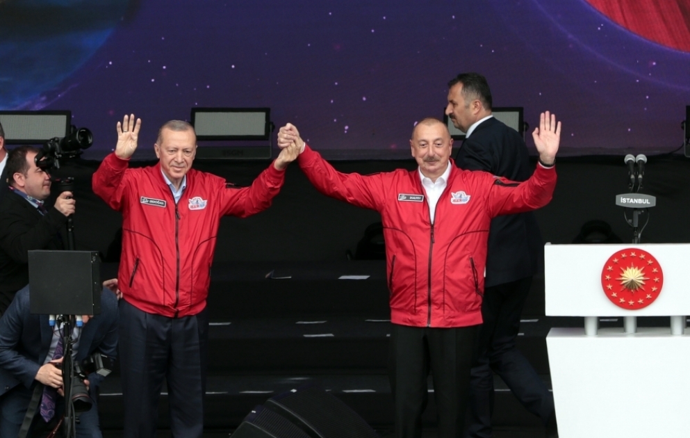 Präsident Ilham Aliyev und Präsident Recep Tayyip Erdogan nehmen am TEKNOFEST Festival in Istanbul teil