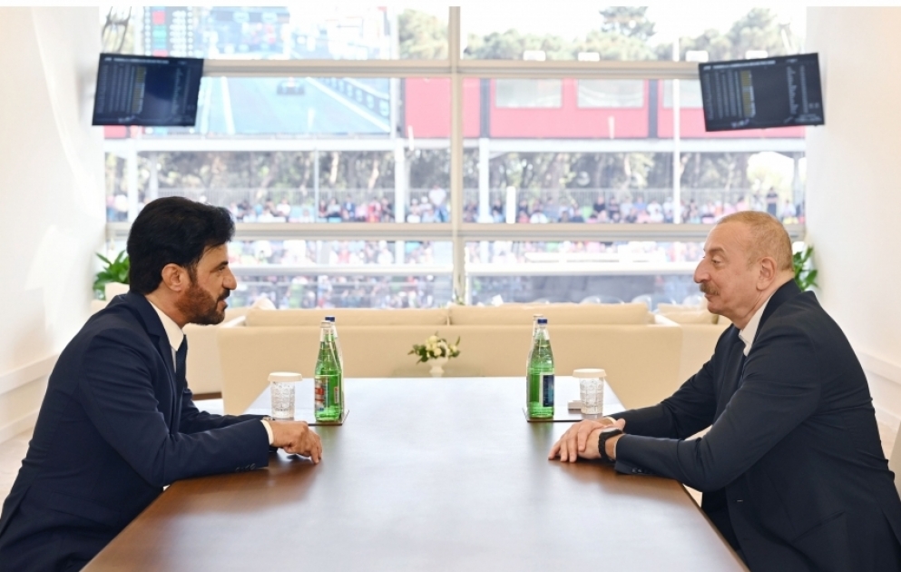 Präsident Ilham Aliyev empfängt den Präsidenten des Automobil-Weltverbands Mohammed Ben Sulayem