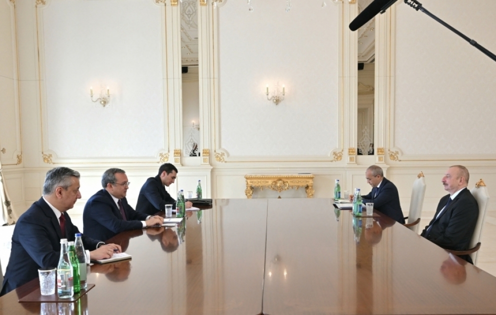 Prezident İlham Əliyev Özbəkistanın “Uzavtosanoat” SC-nin İdarə Heyətinin sədrini qəbul edib