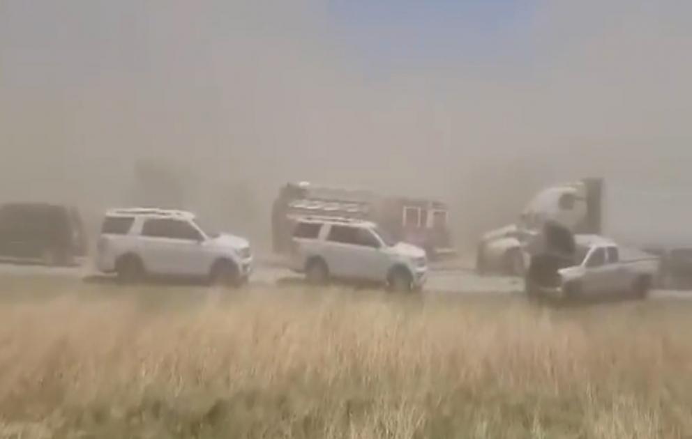 Etats-Unis : une tempête de poussière provoque un tragique accident qui fait 6 morts