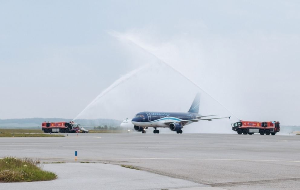 Avstriya ilə birbaşa aviareyslərə start verildi