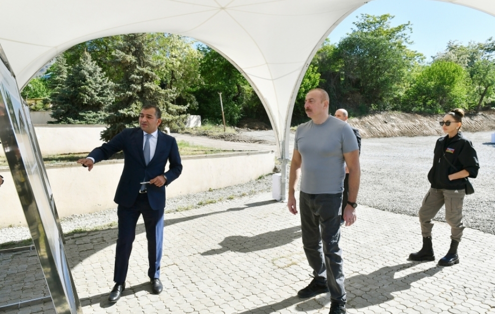 Prezident İlham Əliyevə və birinci xanım Mehriban Əliyevaya Hadrutun turizm inkişaf konsepsiyası barədə məlumat verilib