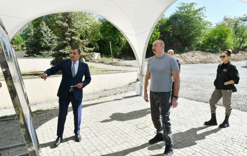 Le président de la République et la première dame prennent connaissance du concept de développement touristique de Hadrout