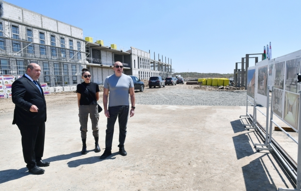 President Ilham Aliyev viewed construction works in school being built in Fuzuli as gift on behalf of Uzbekistani people