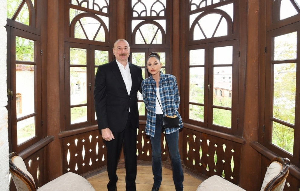 Prezident İlham Əliyev və birinci xanım Mehriban Əliyeva Şuşada Mehmandarovların malikanə kompleksinin açılışında iştirak ediblər