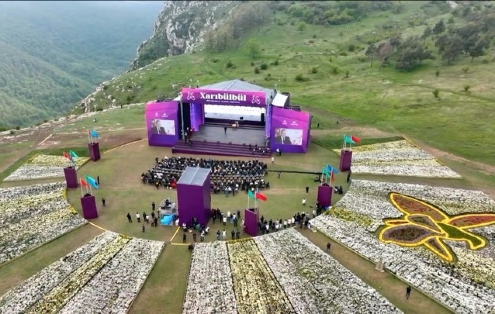 Birinci vitse-prezident Mehriban Əliyeva “Xarıbülbül”dən paylaşım edib