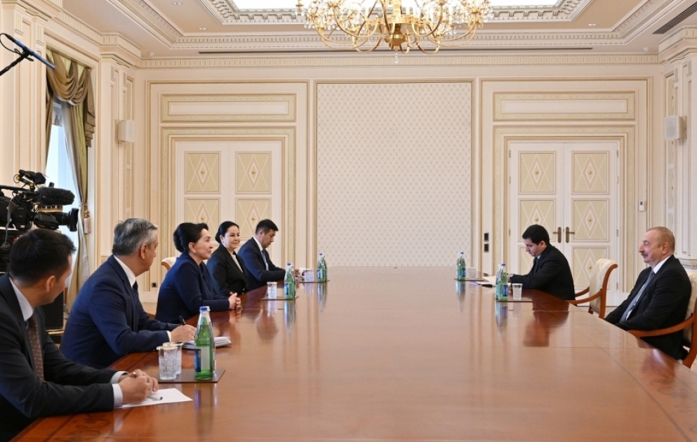 Präsident Ilham Aliyev empfängt Vorsitzenden des usbekischen Senats