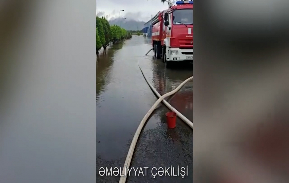 Astarada elektrik stansiyasında suyun çəkilməsi işləri davam edir