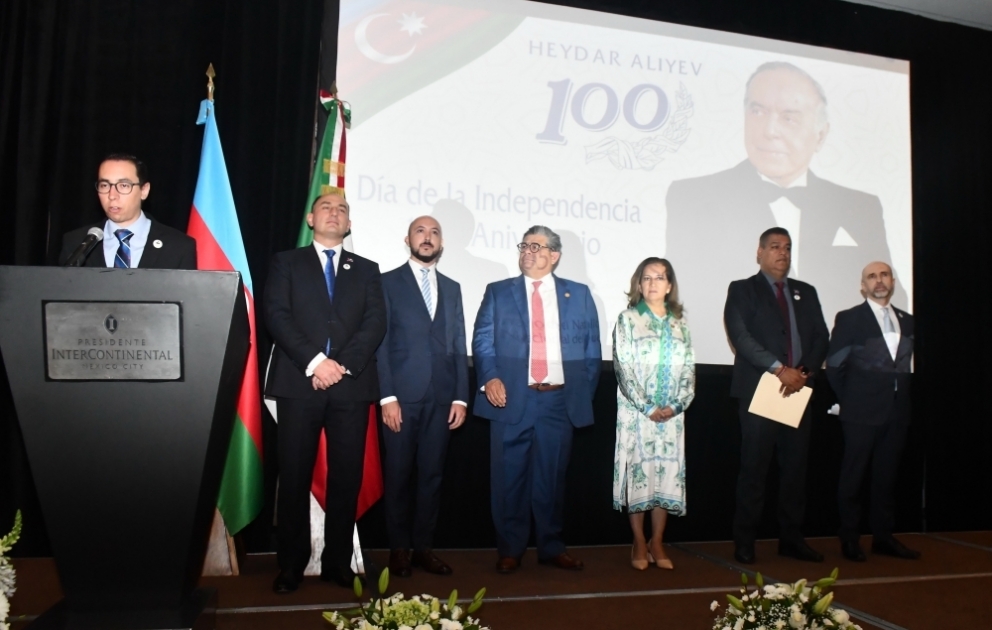 Azərbaycanın Müstəqillik Günü və Ulu Öndərin 100 illiyi Mexikoda qeyd olunub