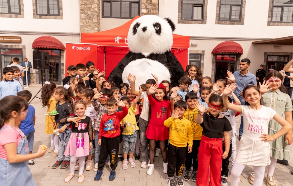 Bakcell Ağalı kəndində mağaza açdı