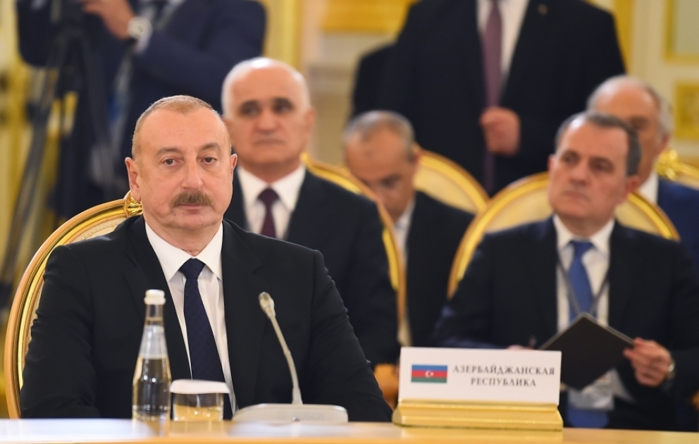 Prezident: Azərbaycan regionda ən iri hava yük donanmasına malikdir
