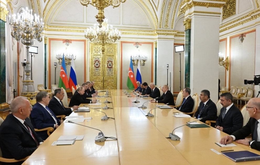 Les présidents azerbaïdjanais et russe s’entretiennent à Moscou
