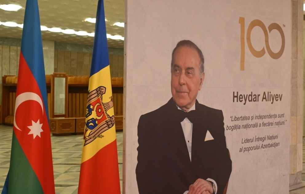 Kişineuda Müstəqillik Günü və Heydər Əliyevin anadan olmasının100 illiyi qeyd edilib
