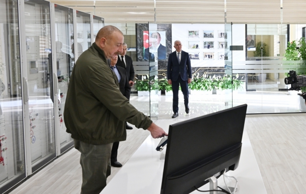 Ilham Aliyev inaugure la sous-station électrique urbaine « Laçın »