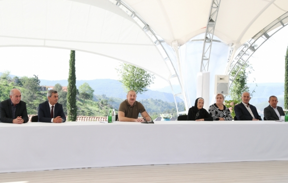 Prezident: Sərhəddə qoyulan sərhəd-buraxılış məntəqəsi Qarabağdakı ermənilər üçün bir dərs olmalıdır