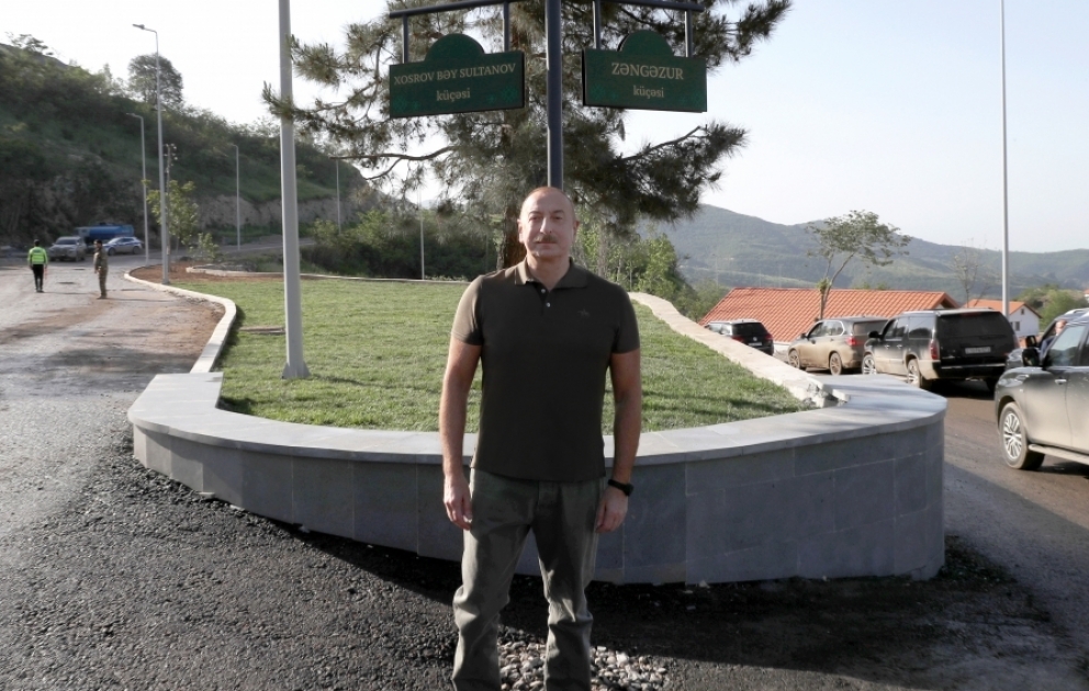 Signs at intersection of Khosrov bey Sultanov and Zangazur streets were unveiled in city of Lachin