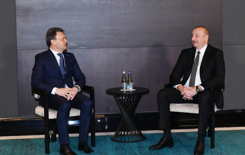 Prezident İlham Əliyev Kişineuda Moldovanın Baş naziri ilə görüşüb