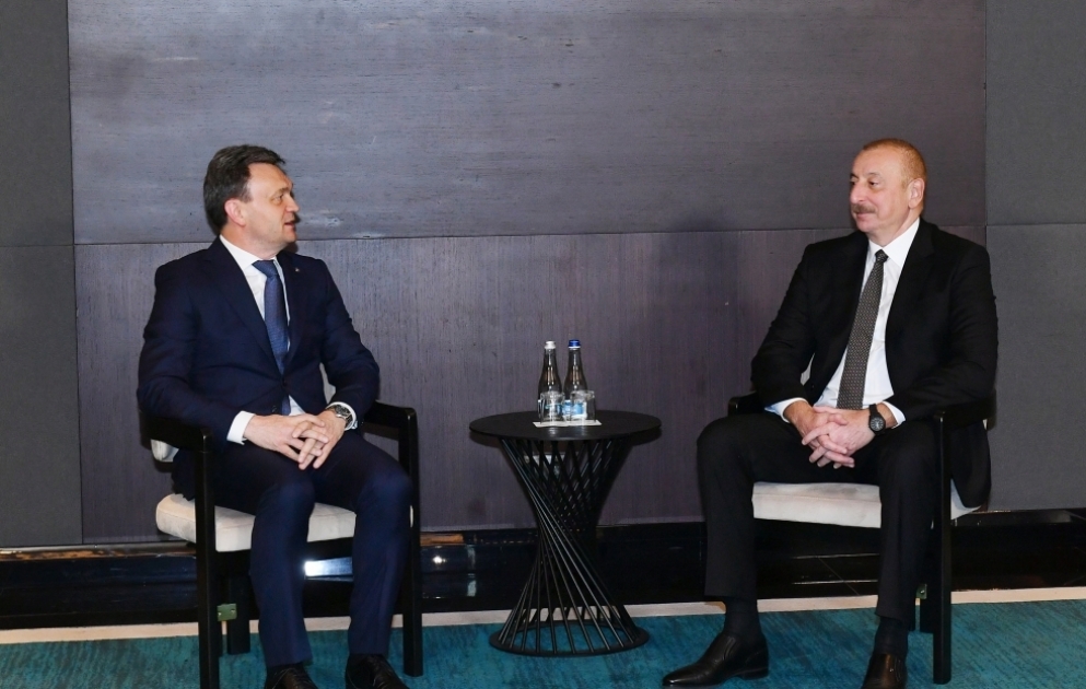 Präsident Ilham Aliyev trifft sich mit dem Premierminister der Republik Moldau