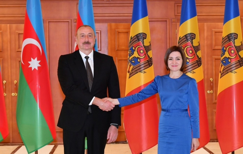 Le président azerbaïdjanais s’entretient avec la présidente moldave à Chisinau