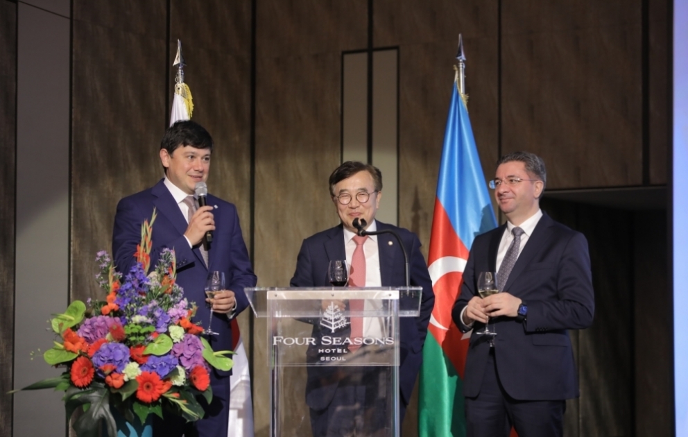 Seulda Ümummilli Liderin 100 illiyi və Müstəqillik Günü qeyd olunub