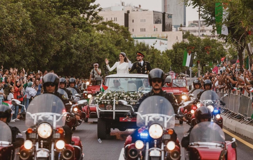La Jordanie célèbre en grande pompe le mariage du prince héritier et d’une architecte saoudienne