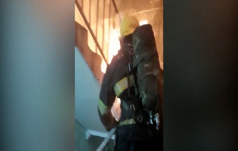Yaşayış binasında yanğın: Sakinlər təxliyyyə olundu