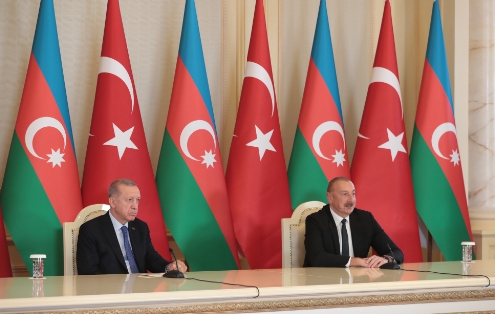 Ərdoğan: Azərbaycanda hər ailədə beş uşağın olması lazımdır