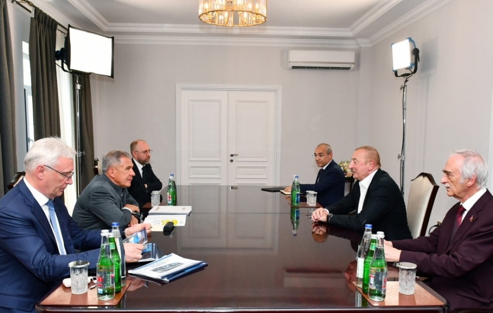 President Ilham Aliyev held meeting with Rais of Republic of Tatarstan Rustam Minnikhanov