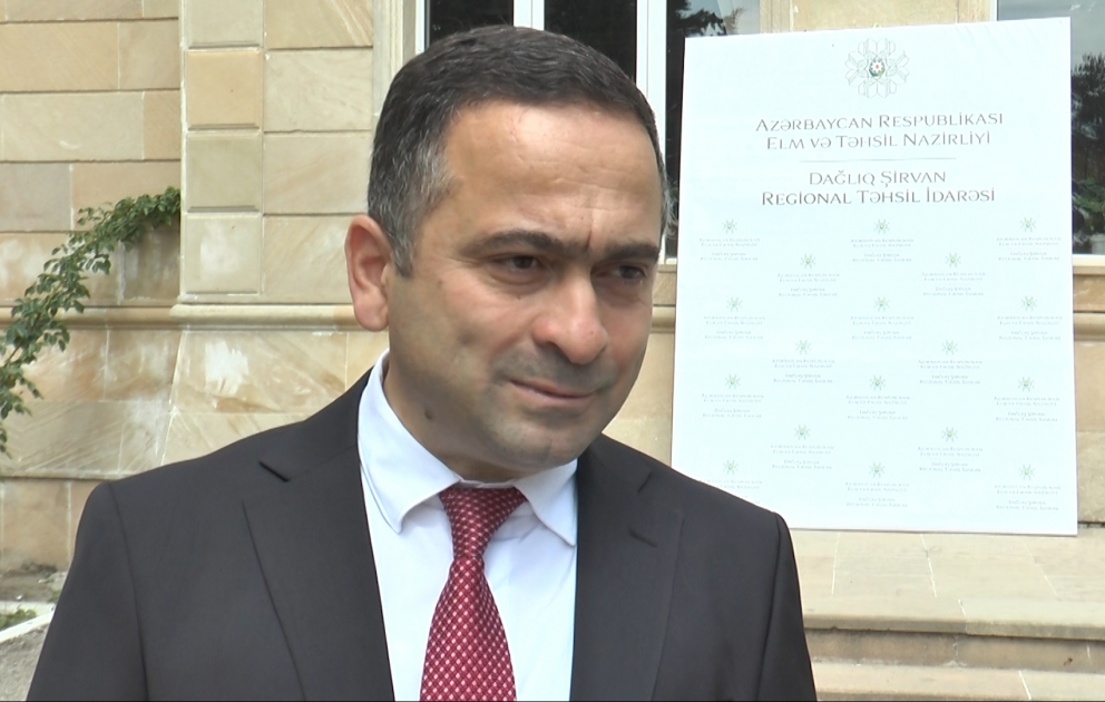 Cəsarət Valehov: Bal toplayan müəllimlərin maaşına əlavələr ediləcək