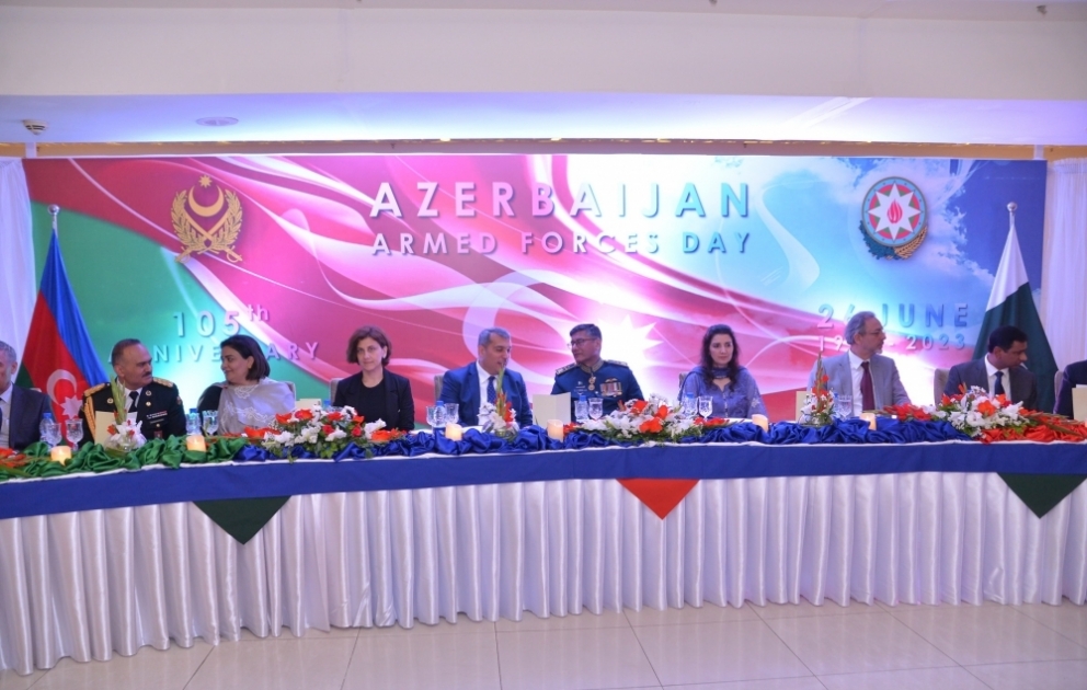 Azərbaycanın xarici ölkələrdəki səfirlik və hərbi nümayəndəliklərində Silahlı Qüvvələr Günü qeyd olunub