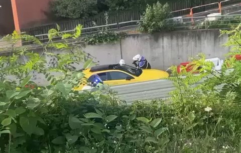 Paris yaxınlığında Nanterdə polis qaradərili yeniyetməni öldürüb