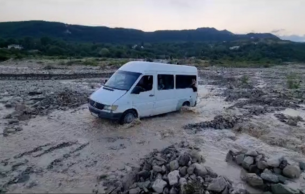 Şamaxıda turistlərin evakuasiyası başladı