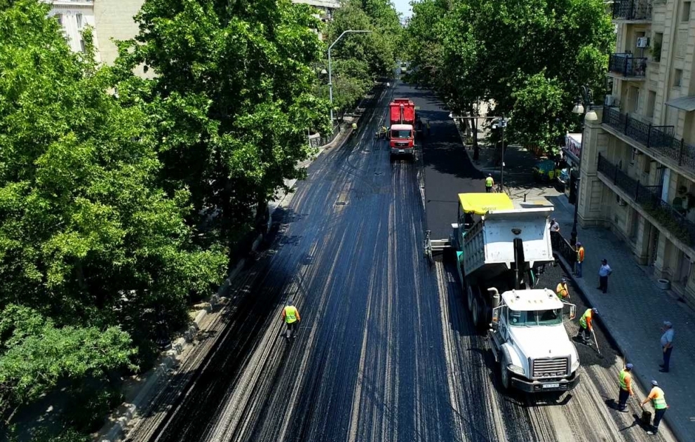 Bayram tətili günlərində paytaxt yollarında təmir işləri aparılıb