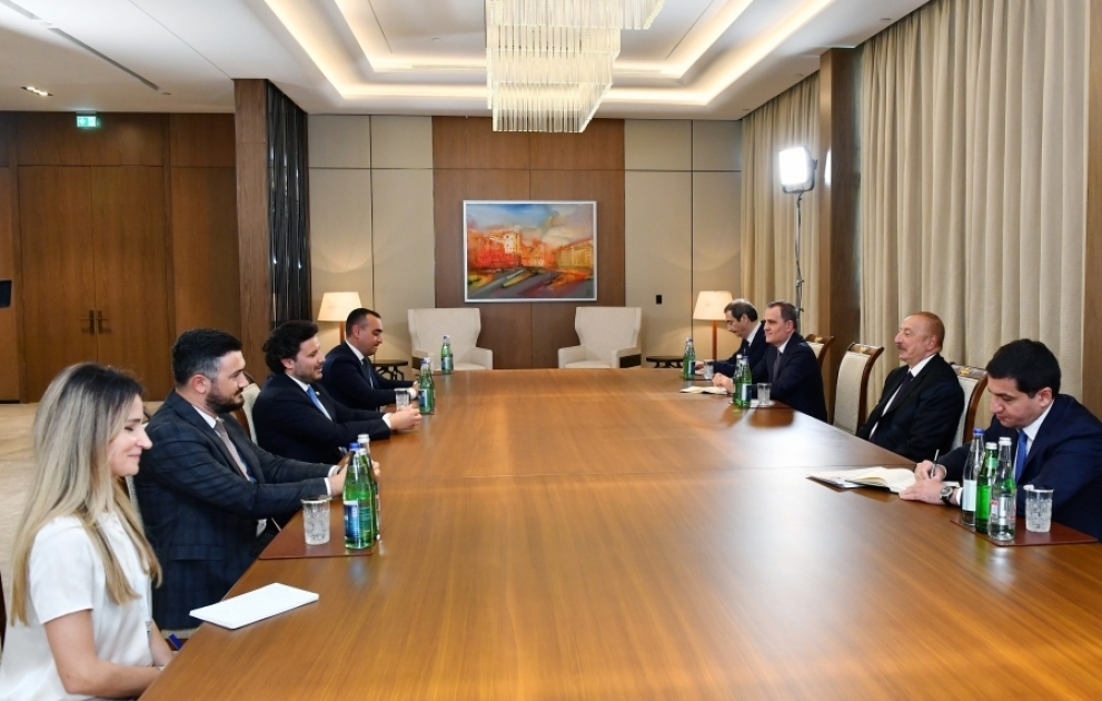 Prezident İlham Əliyev Monteneqronun Baş nazirini qəbul edib