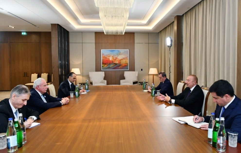 Prezident İlham Əliyev Fələstinin xarici işlər nazirini qəbul edib